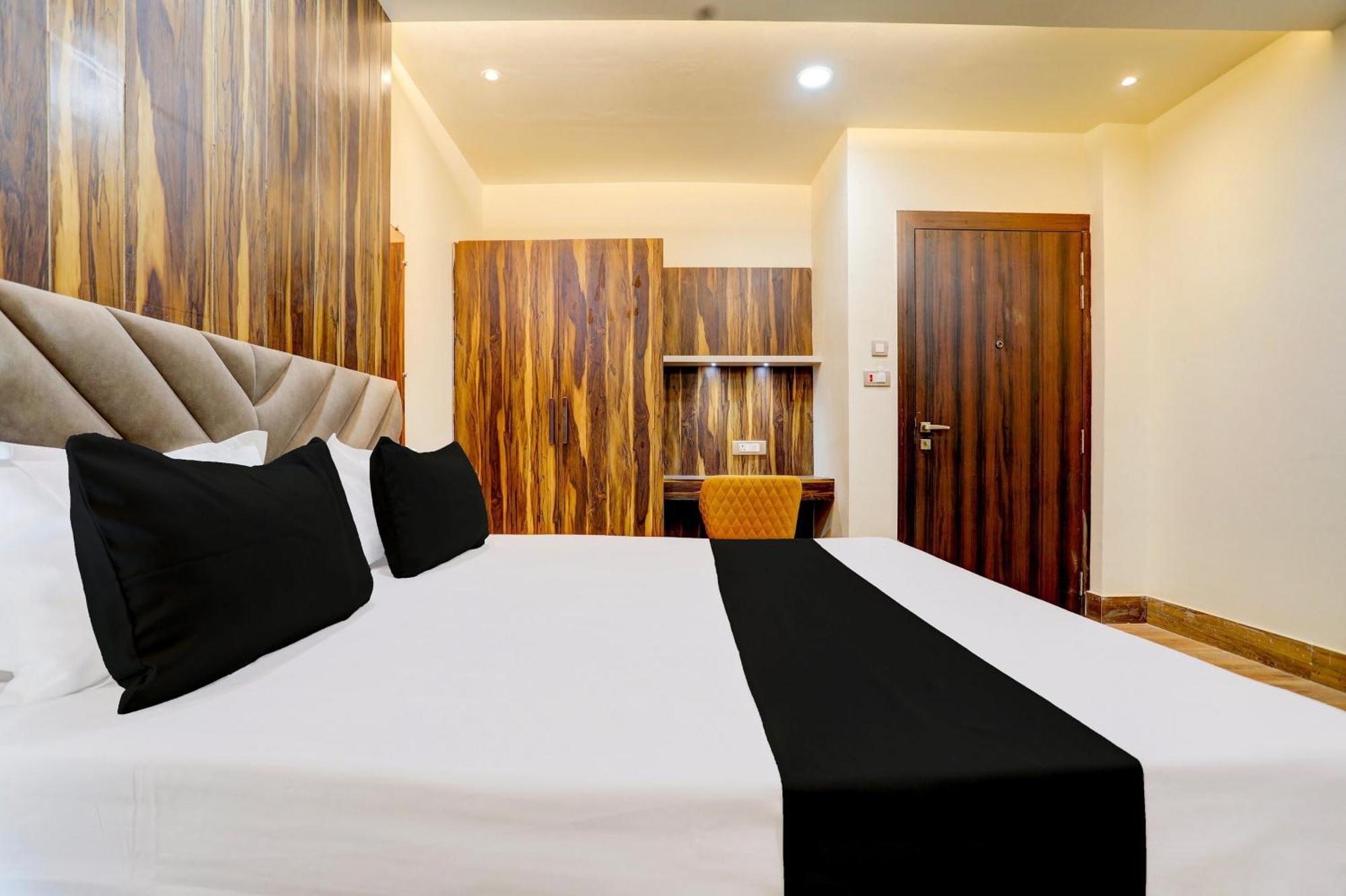 Hotel O Krishna Greens Kanpur Exterior photo