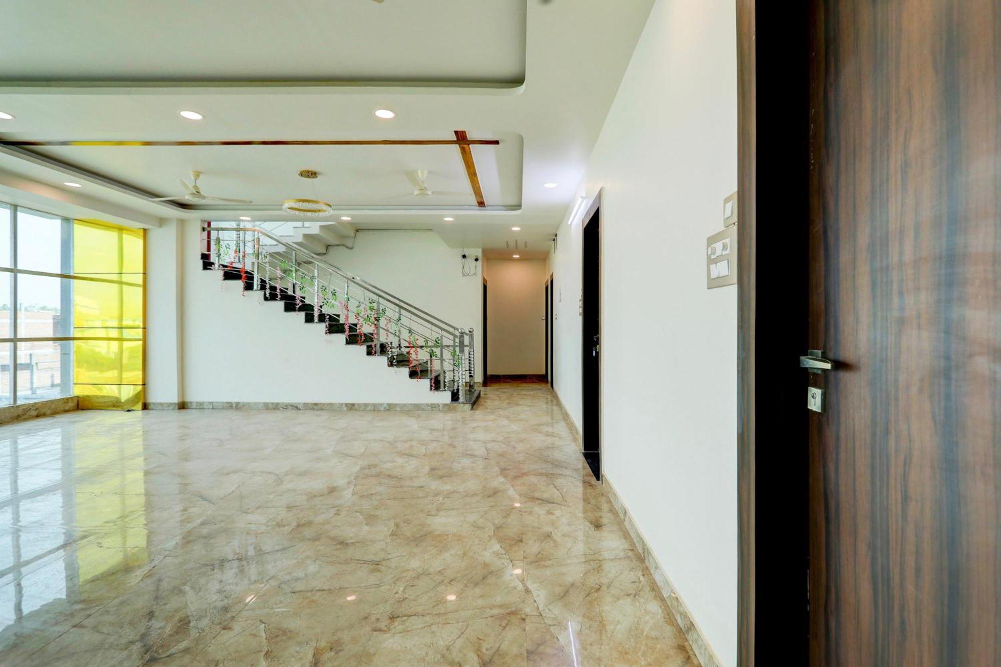 Hotel O Krishna Greens Kanpur Exterior photo