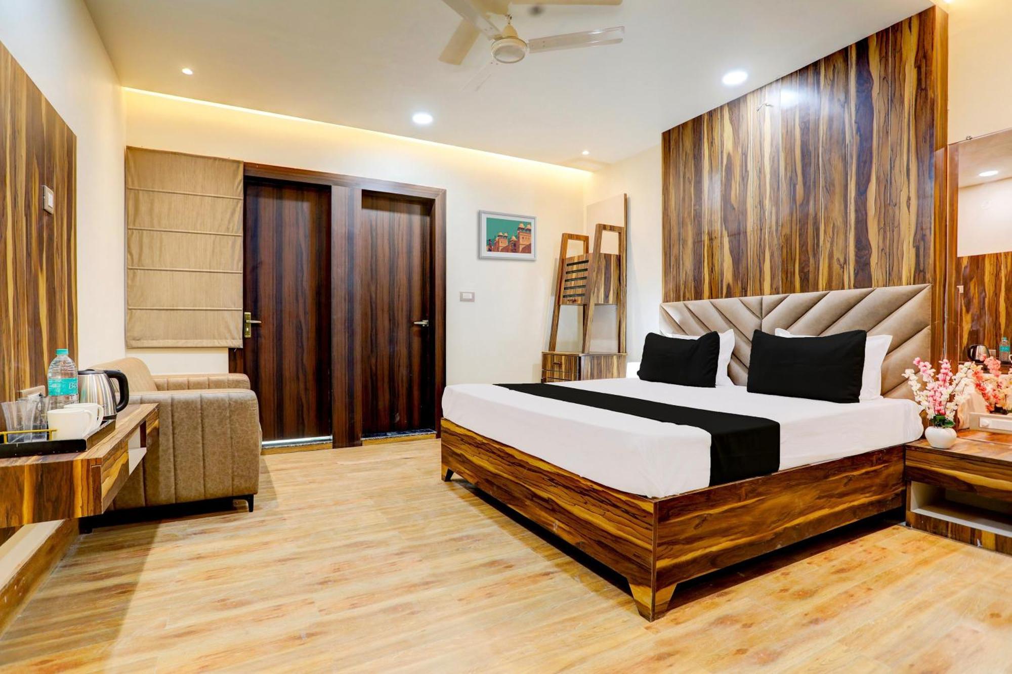 Hotel O Krishna Greens Kanpur Exterior photo